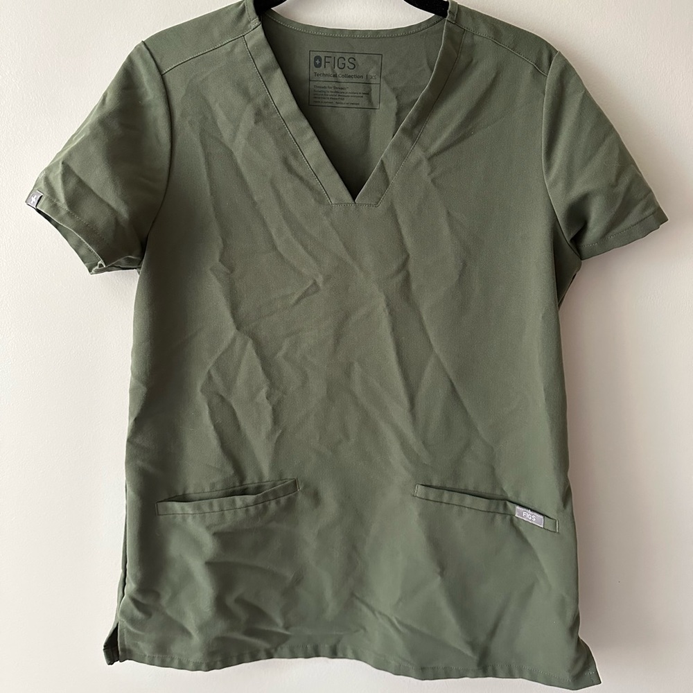 Figs Scrub Top